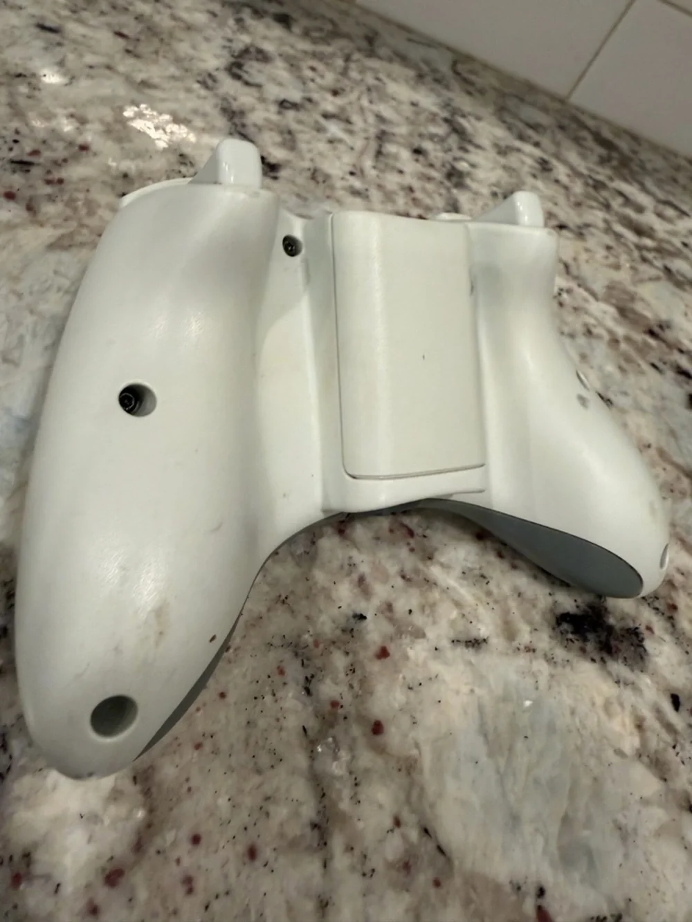 Microsoft White Wireless Xbox Controller with Multicolored Face Buttons